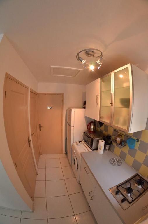 Holiday home Maisonnette 37 M2 Wi-fi, Pkg, Clim